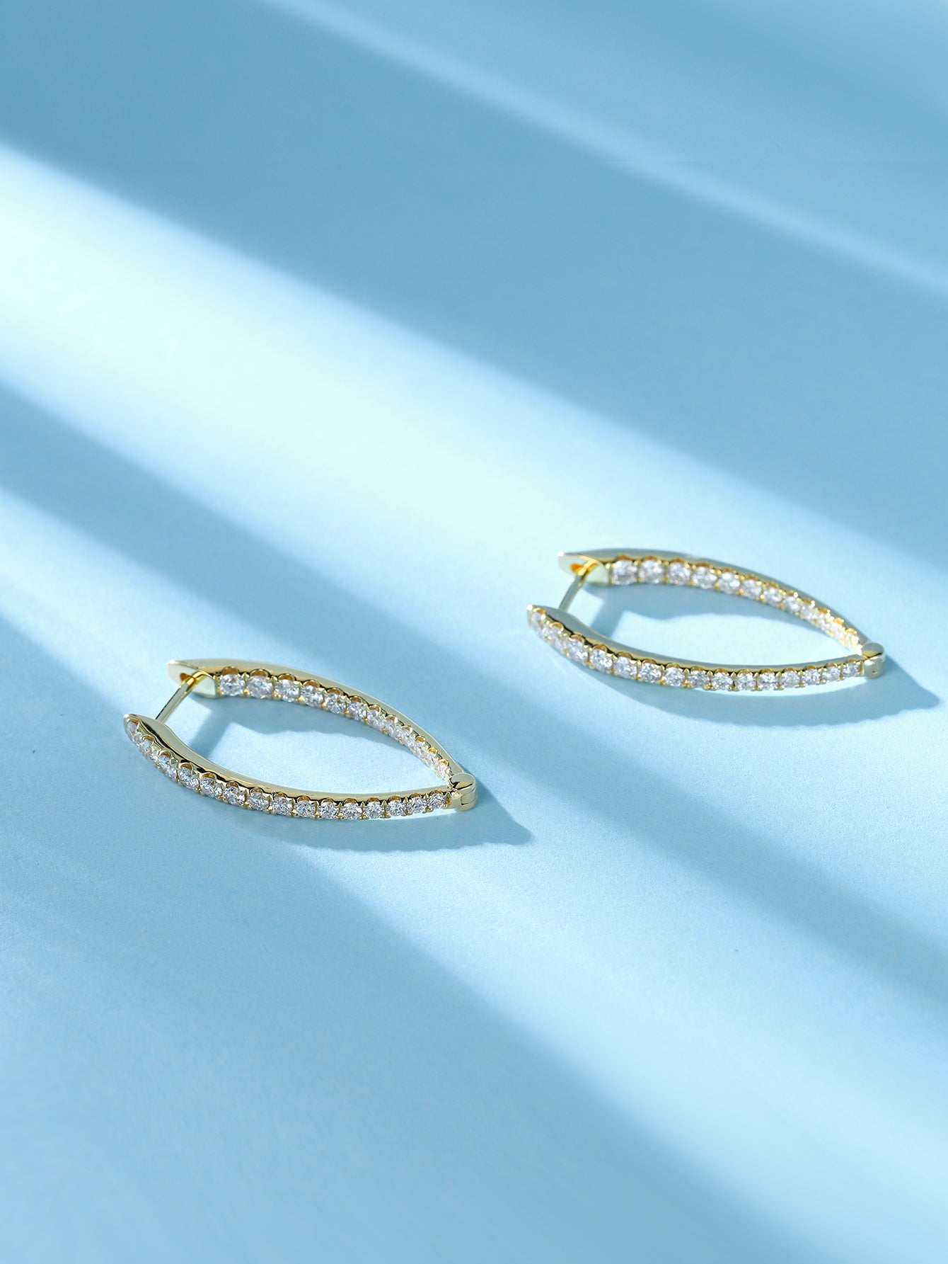 18K yellow earrings,Irregular shape earrings/hoop earrings - ModeMagneet